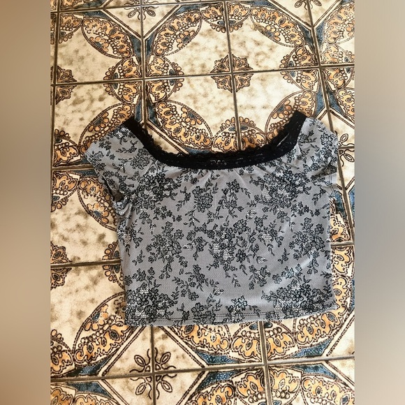 Victoria’s Secret vintage Floral Chantilly lace Two-Piece Set large flirty crop - Picture 3 of 6